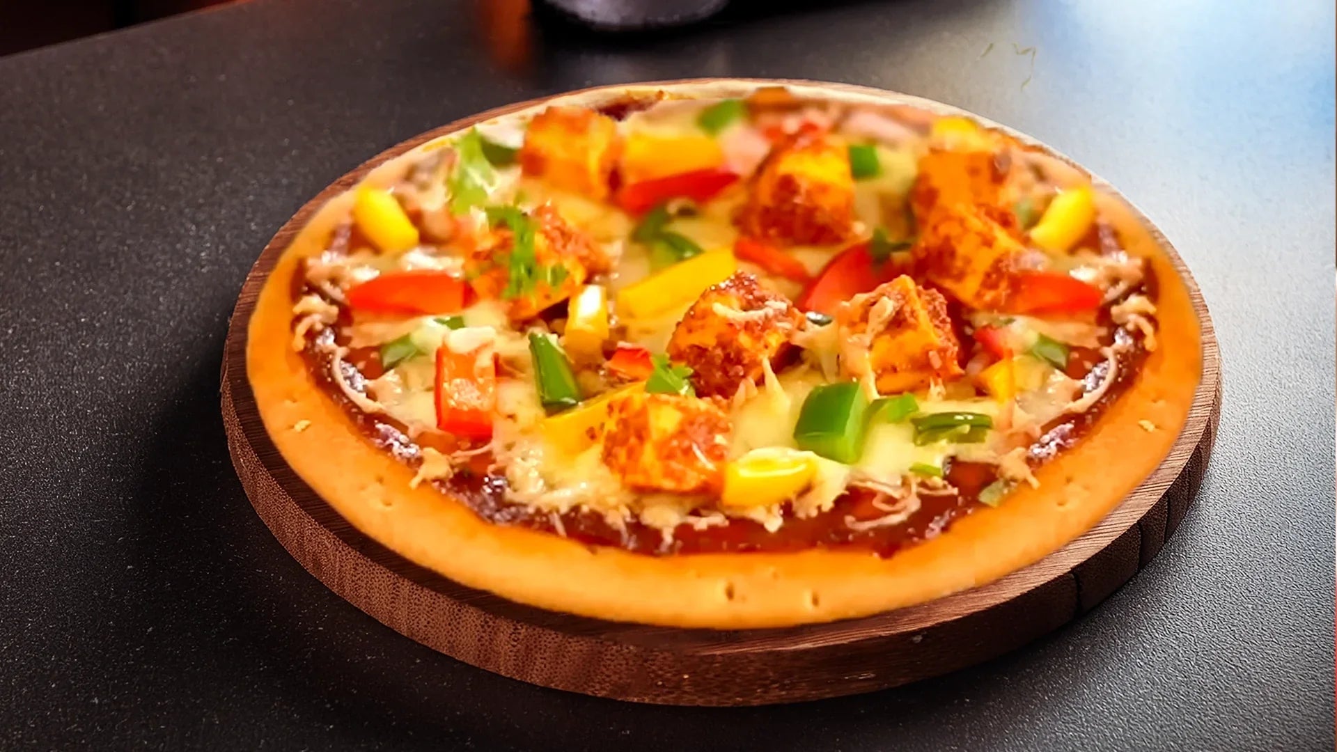 paneer tikka pizza, zero maida pizza base